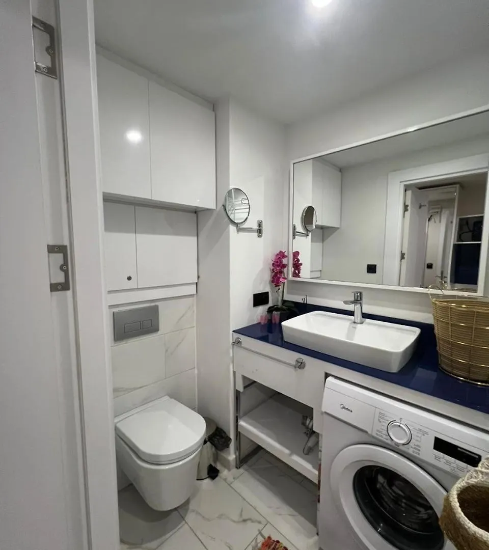 Beautiful Apartments Near The Sea - Orbi City Batumi 0*,  Gruzja
