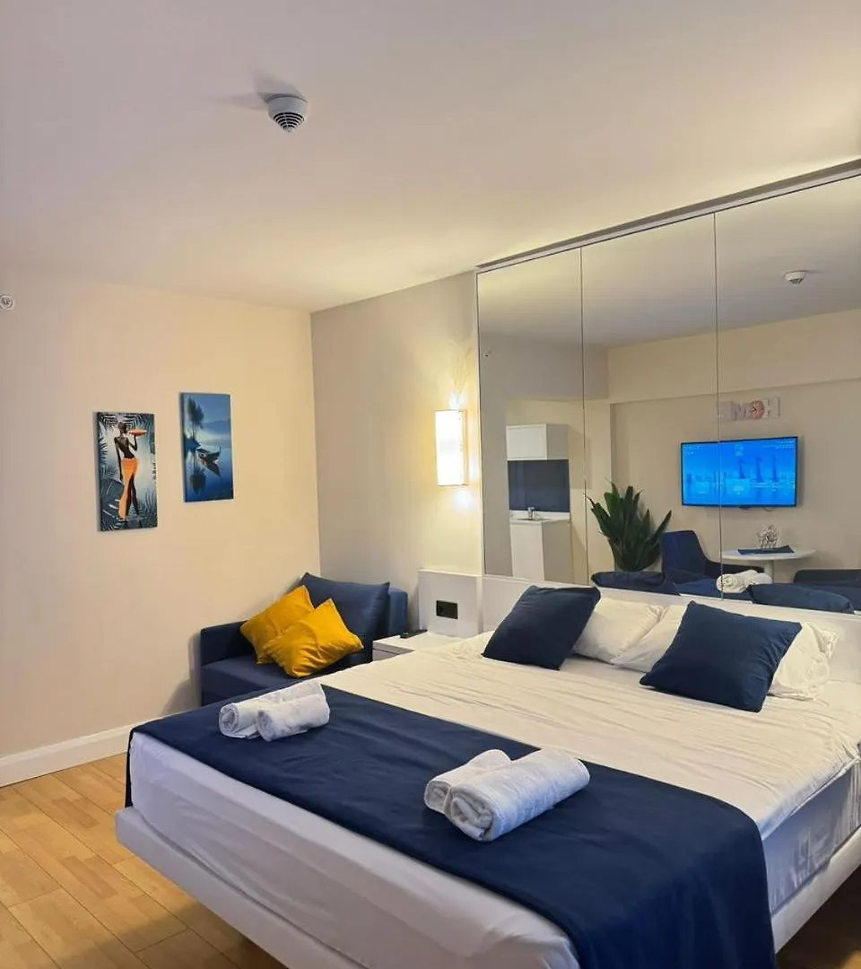 Hotel apartamentowy Beautiful Apartments Near The Sea - Orbi City Batumi Gruzja